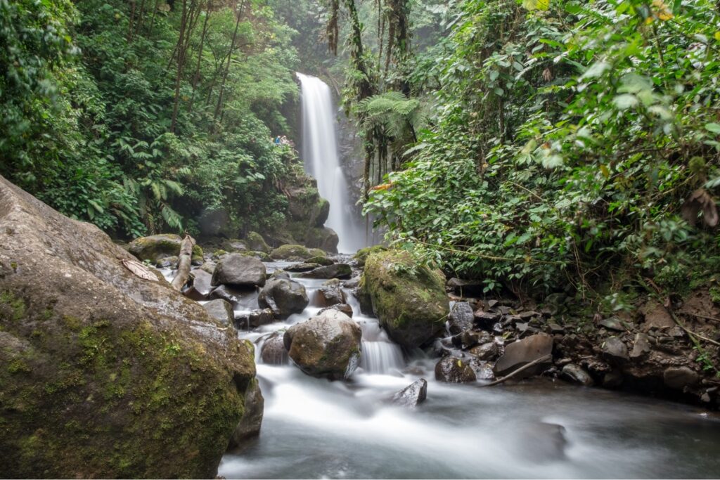 Costa Rica La Pazz Waterfall